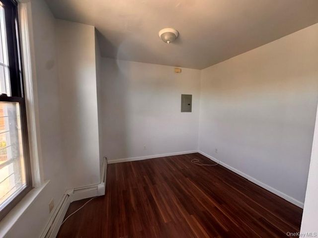 97 Waverly Street 3R, Yonkers, NY 10701