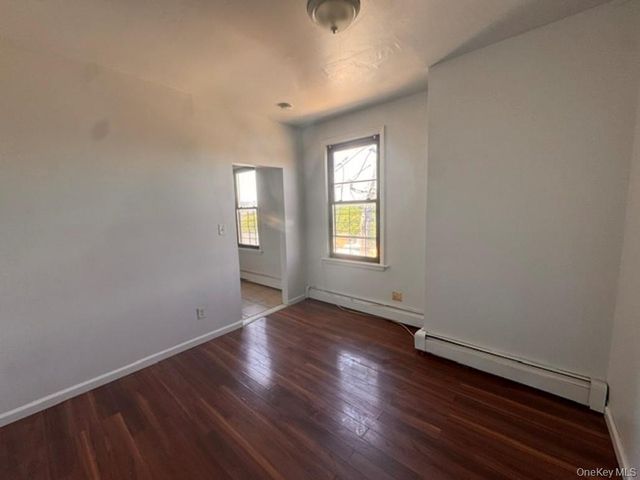 97 Waverly Street 3R, Yonkers, NY 10701