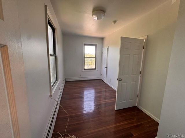 97 Waverly Street 3R, Yonkers, NY 10701