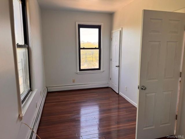 97 Waverly Street 3R, Yonkers, NY 10701