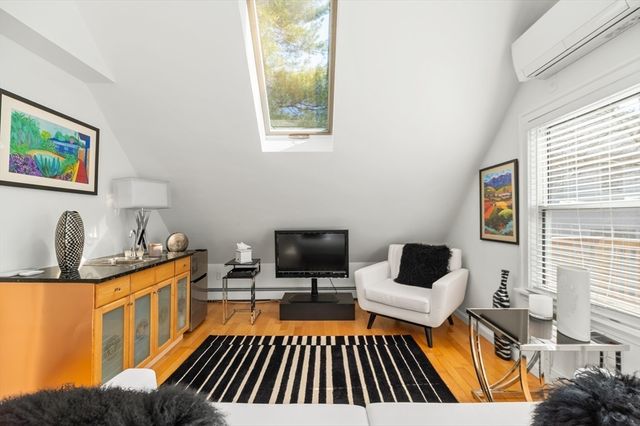 765 Walnut St, Lynnfield, MA 01940