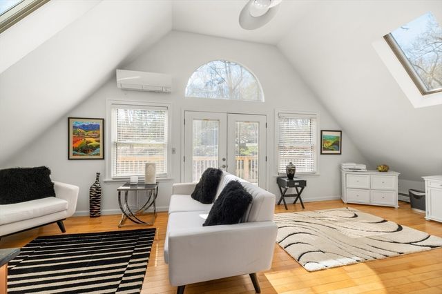 765 Walnut St, Lynnfield, MA 01940