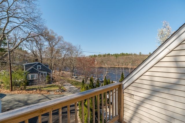 765 Walnut St, Lynnfield, MA 01940