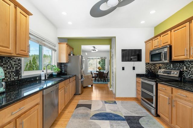 765 Walnut St, Lynnfield, MA 01940