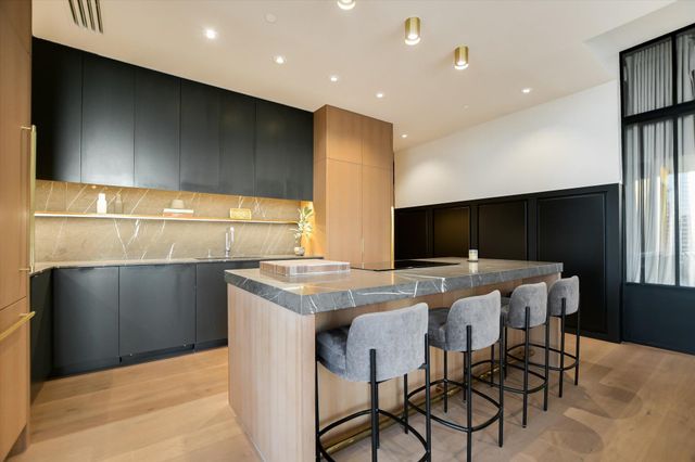 210 Lavaca ST 3108, Austin, TX 78701