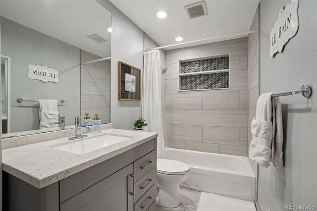 5530 Holland Drive, Arvada, CO 80002