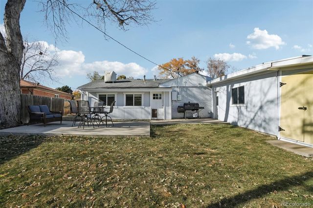 5530 Holland Drive, Arvada, CO 80002