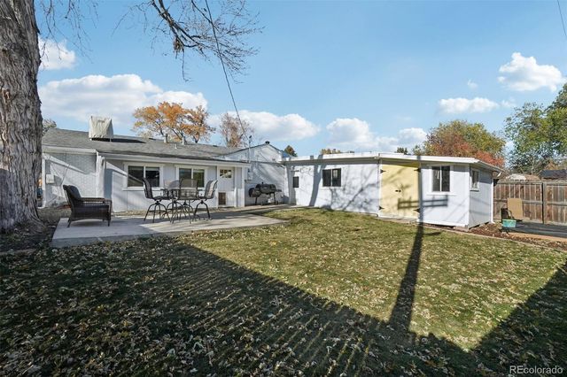 5530 Holland Drive, Arvada, CO 80002