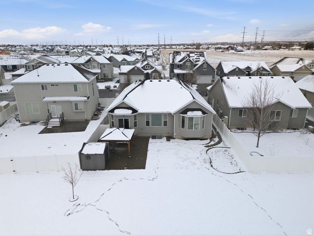 2397 W HARMONY DR, Layton, UT 84041