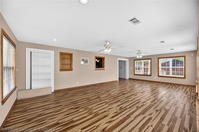 105 Dogwood Avenue, Poteau, OK 74953