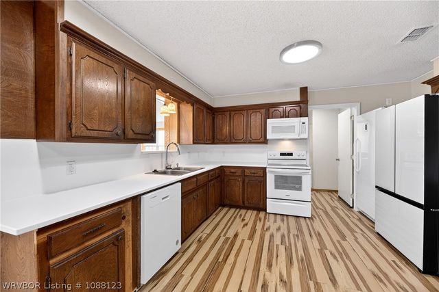 105 Dogwood Avenue, Poteau, OK 74953