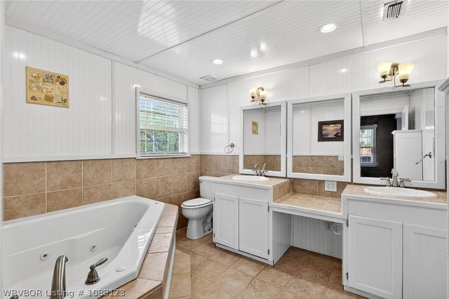 105 Dogwood Avenue, Poteau, OK 74953