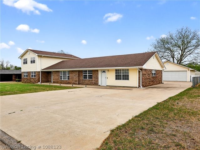 105 Dogwood Avenue, Poteau, OK 74953