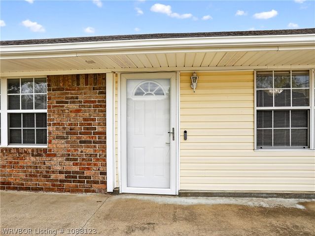 105 Dogwood Avenue, Poteau, OK 74953