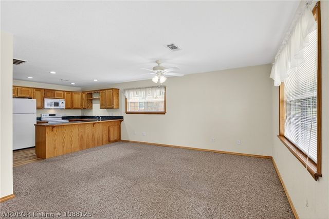 105 Dogwood Avenue, Poteau, OK 74953