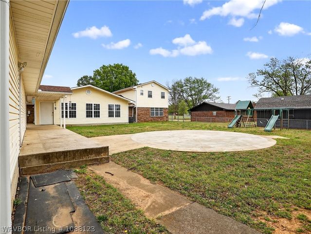 105 Dogwood Avenue, Poteau, OK 74953