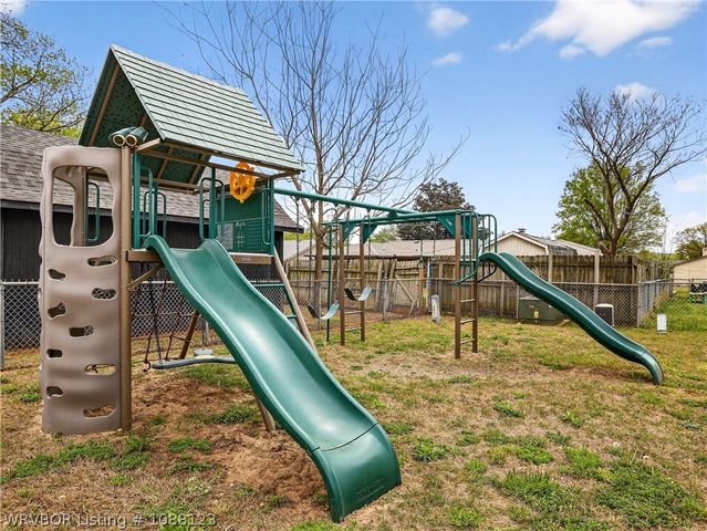 105 Dogwood Avenue, Poteau, OK 74953