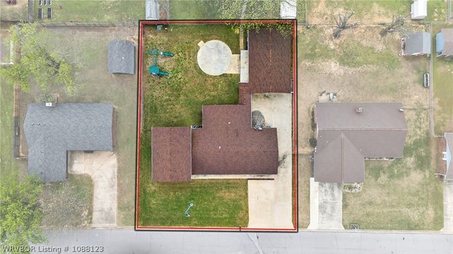 105 Dogwood Avenue, Poteau, OK 74953