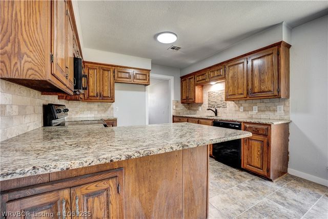 108 Lynn Drive, Arkoma, OK 74901