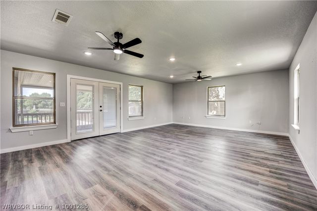 108 Lynn Drive, Arkoma, OK 74901