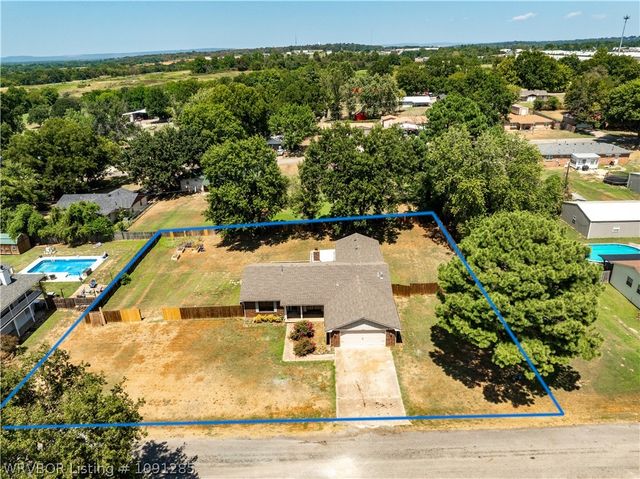 108 Lynn Drive, Arkoma, OK 74901