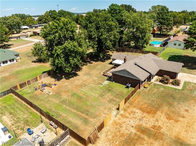 108 Lynn Drive, Arkoma, OK 74901