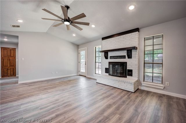 108 Lynn Drive, Arkoma, OK 74901