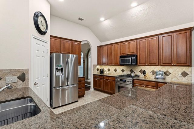 130 N Archwyck Circle, The Woodlands, TX 77382