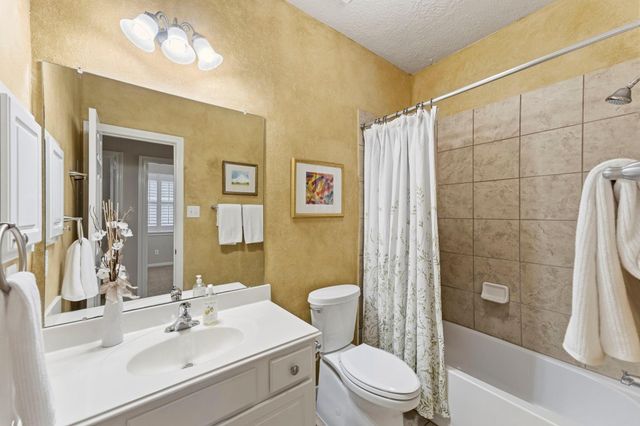 130 N Archwyck Circle, The Woodlands, TX 77382