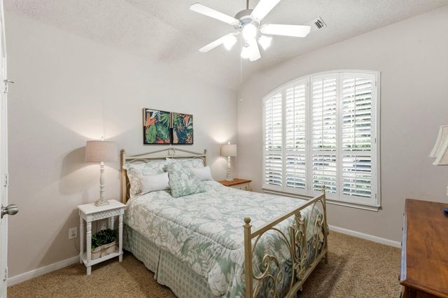 130 N Archwyck Circle, The Woodlands, TX 77382