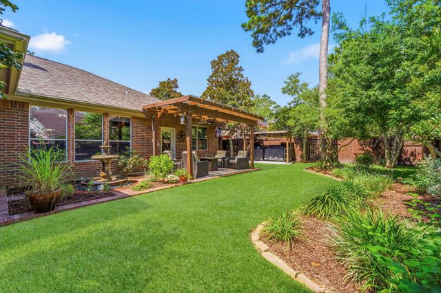 130 N Archwyck Circle, The Woodlands, TX 77382