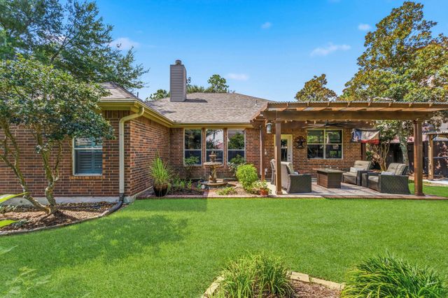130 N Archwyck Circle, The Woodlands, TX 77382