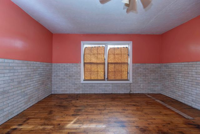 1024 N Brown Avenue, Springfield, MO 65802