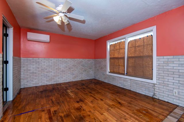 1024 N Brown Avenue, Springfield, MO 65802