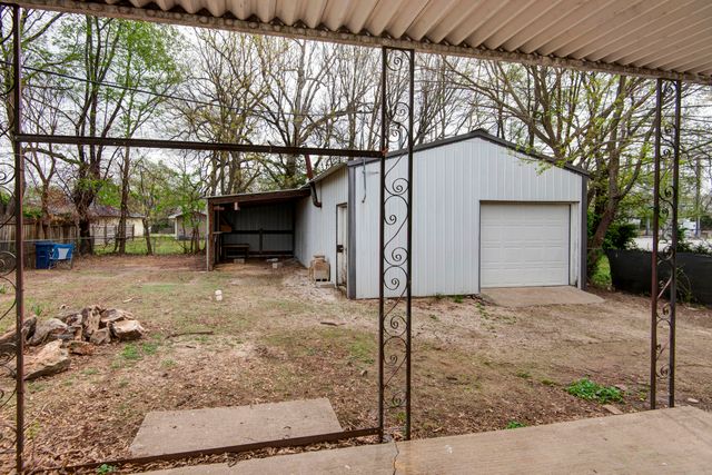 1024 N Brown Avenue, Springfield, MO 65802