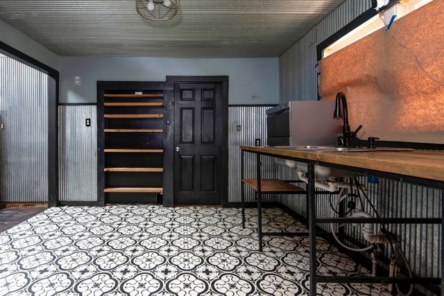 1024 N Brown Avenue, Springfield, MO 65802