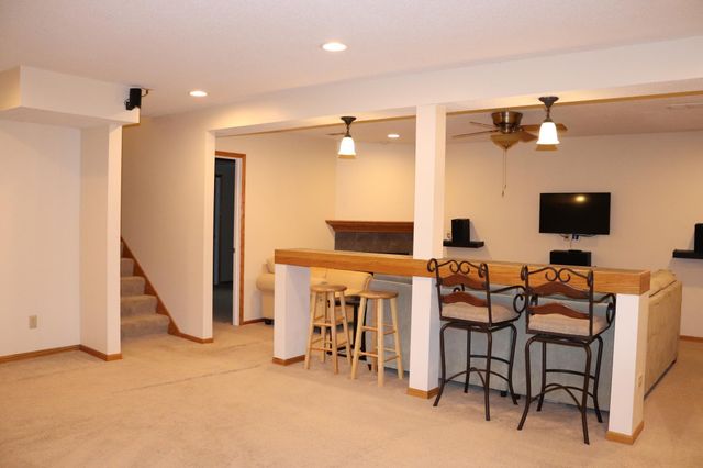 215 9th Avenue N, South Saint Paul, MN 55075