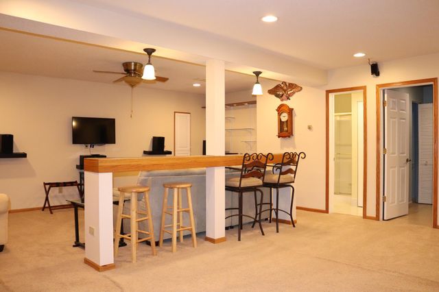 215 9th Avenue N, South Saint Paul, MN 55075