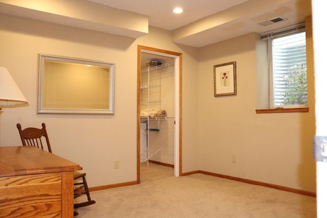 215 9th Avenue N, South Saint Paul, MN 55075