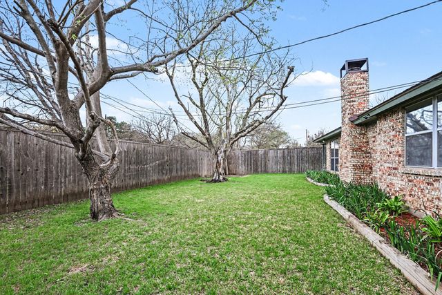 7017 Bennington Drive, Watauga, TX 76148