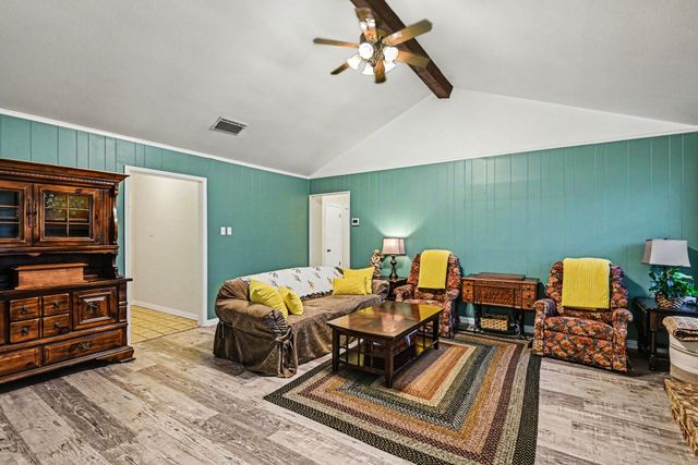 7017 Bennington Drive, Watauga, TX 76148