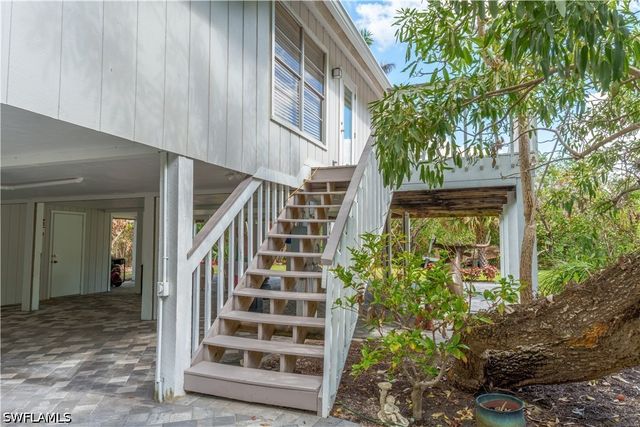 5058 Seahorse AVE, Naples, FL 34103