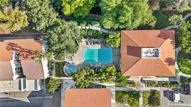 4714 Park Granada 203, Calabasas, CA 91302