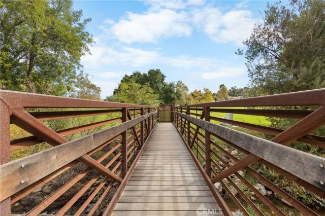 4714 Park Granada 203, Calabasas, CA 91302