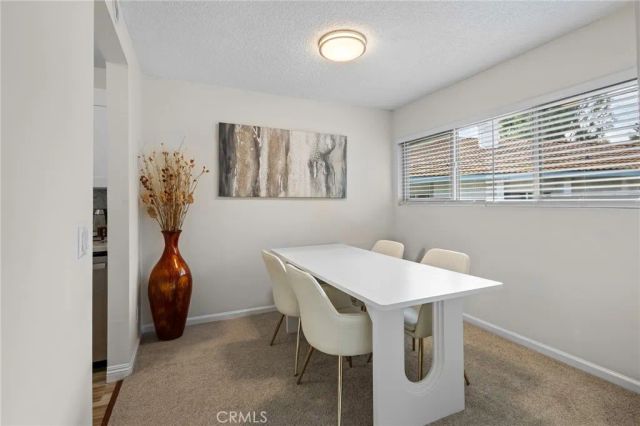 4714 Park Granada 203, Calabasas, CA 91302