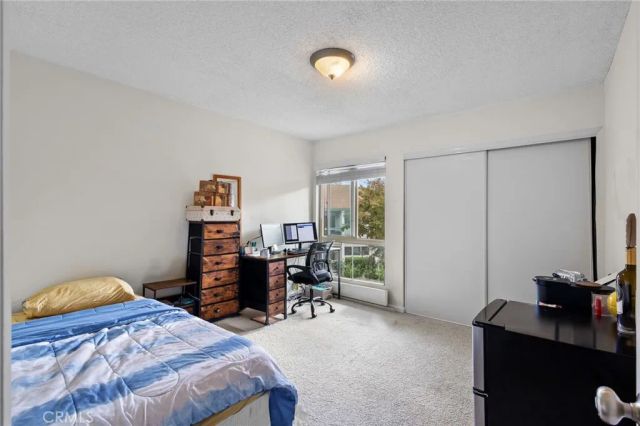 4714 Park Granada 203, Calabasas, CA 91302