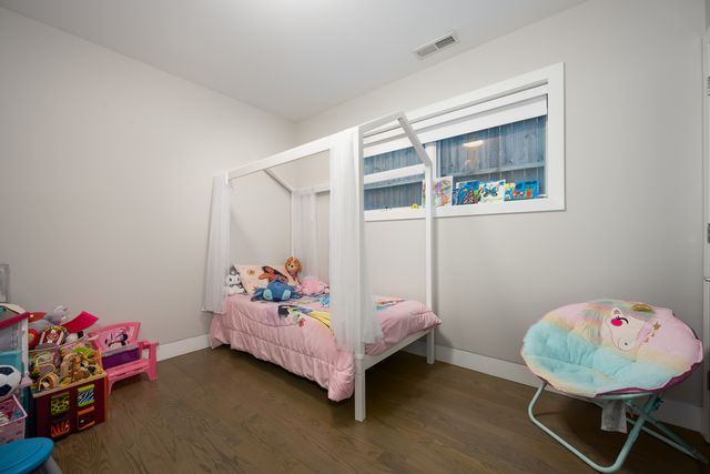 2136 W Lyndale Street 1W, Chicago, IL 60647