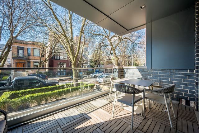 2136 W Lyndale Street 1W, Chicago, IL 60647