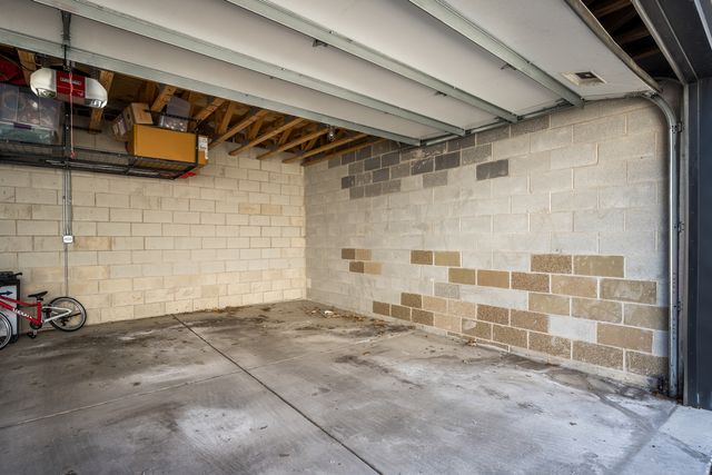 2136 W Lyndale Street 1W, Chicago, IL 60647