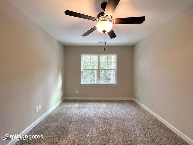 721 Cross Bridge Way, Sneads Ferry, NC 28460